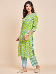 Stylish Women's Green Cotton Co-ord Set